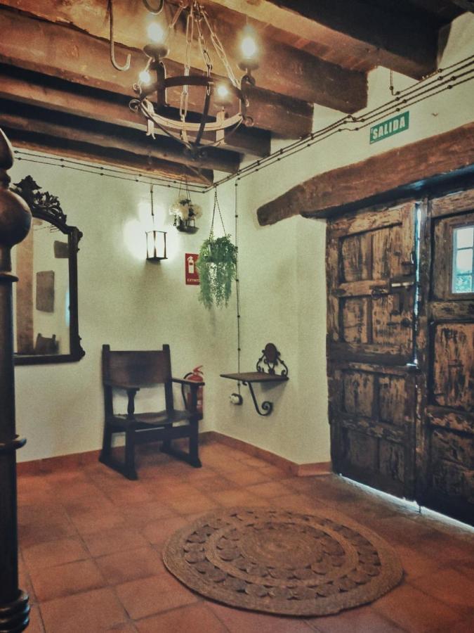La Casa De La Abuela Amalia Apartment Arenas de San Pedro Bagian luar foto