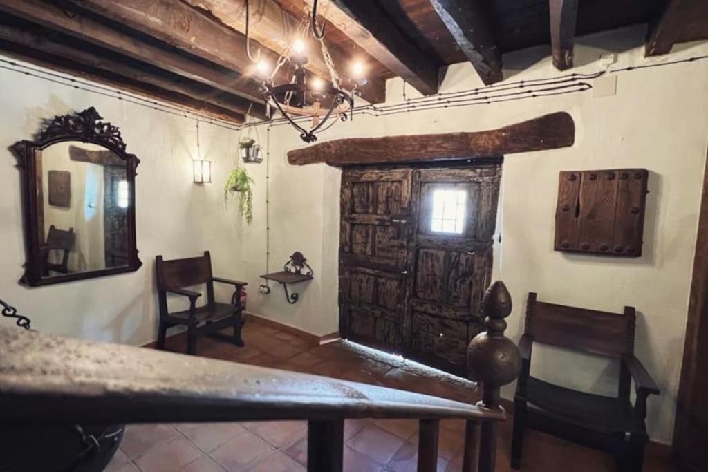 La Casa De La Abuela Amalia Apartment Arenas de San Pedro Bagian luar foto